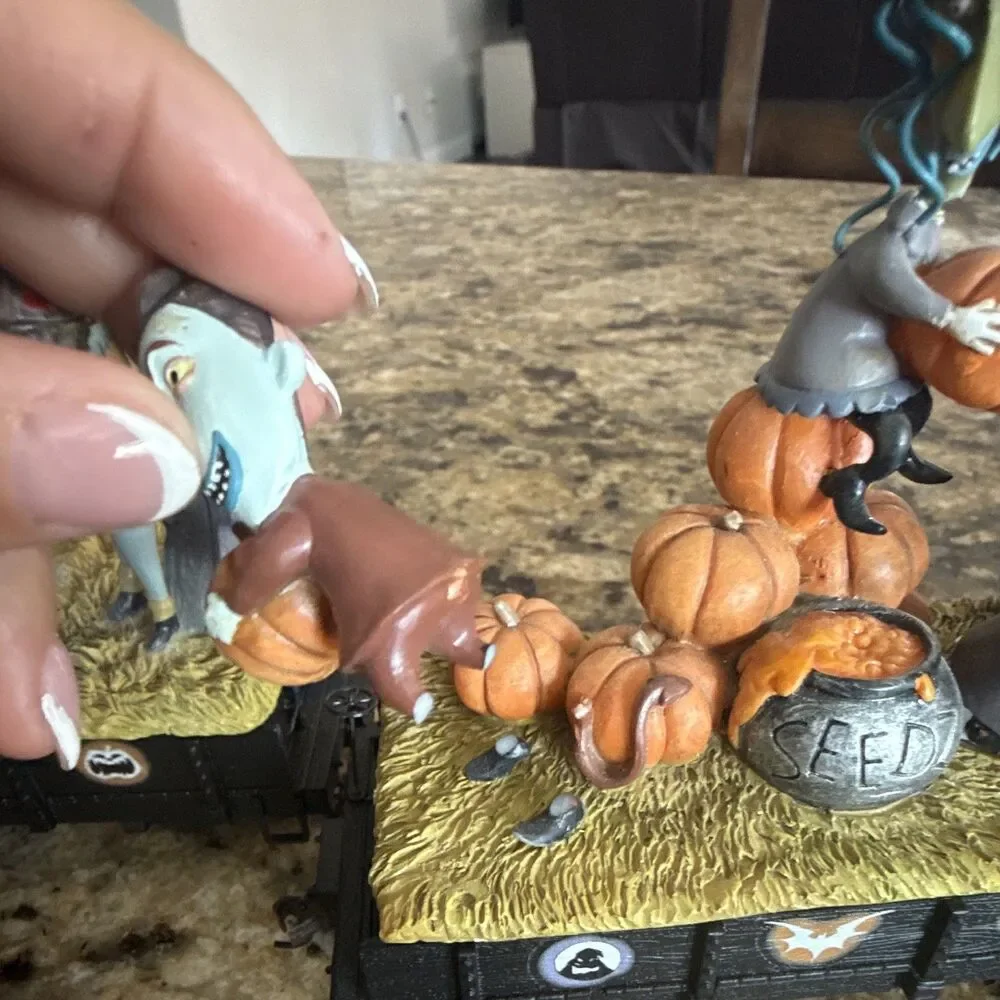 Disney Nightmare Before Christmas G Gauge Nightmare Express Steam Train